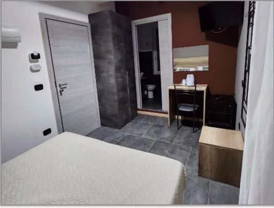 Hotel Crisvan Ріміні Екстер'єр фото